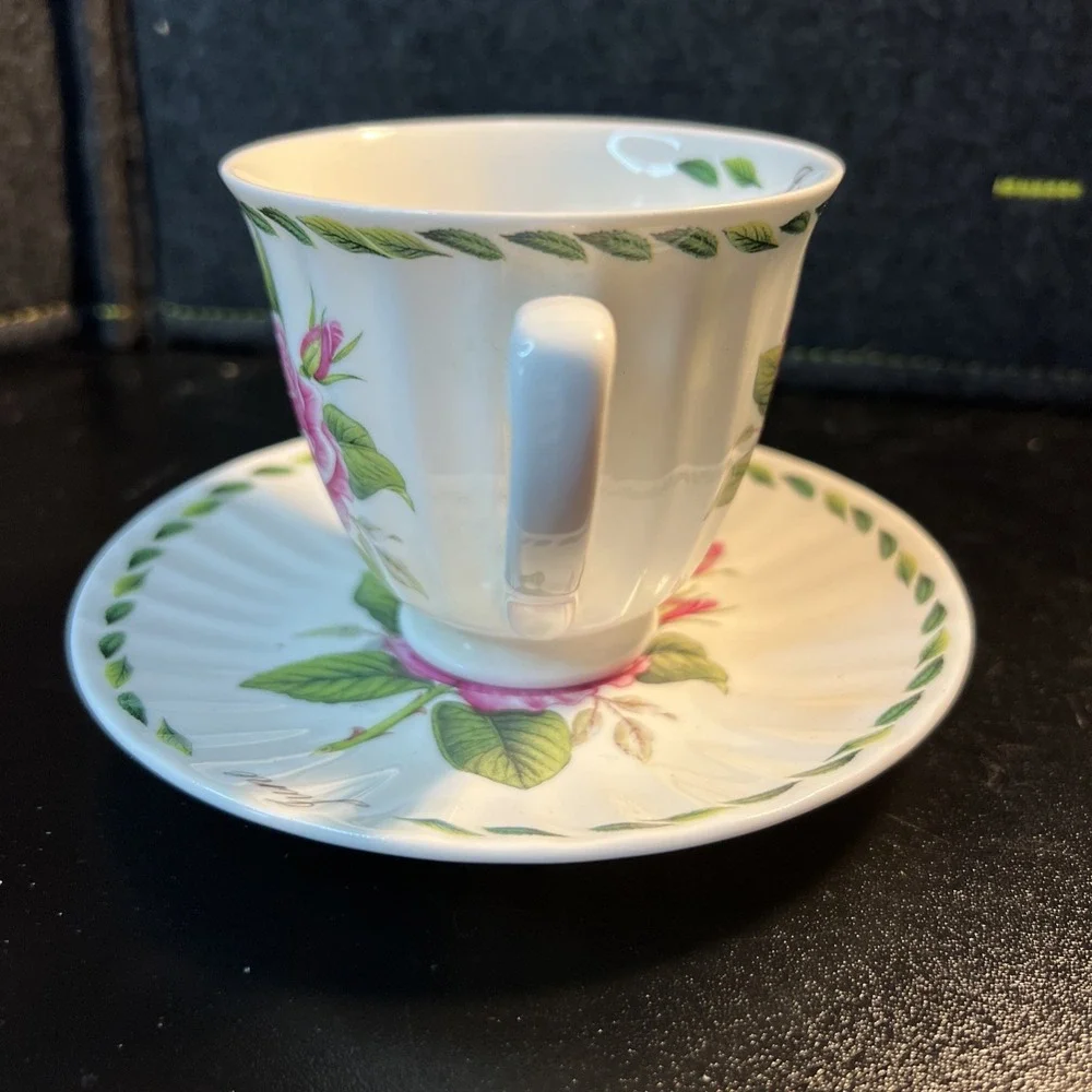 Dynasty Royal Patrician Fine Bone China England JUNE Pink Roses Tea Cup & Saucer